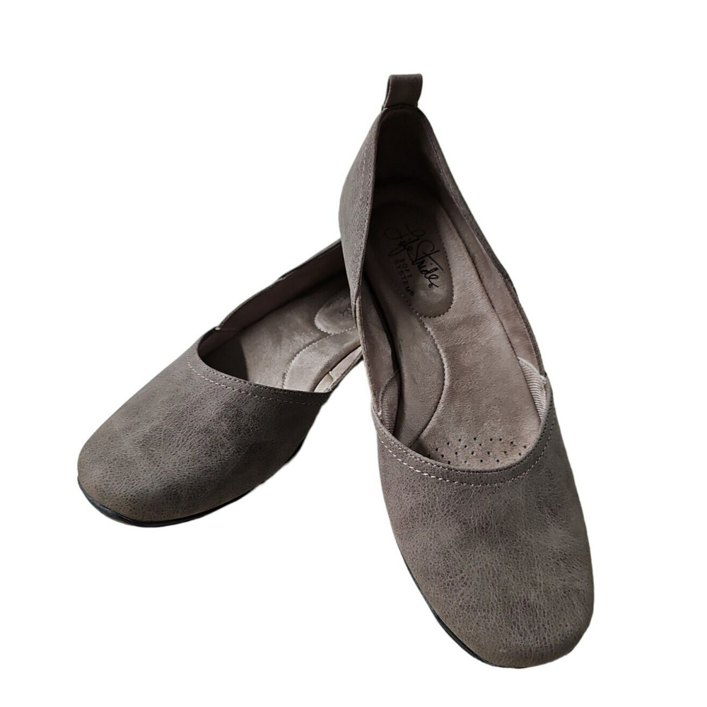 LifeStride Soft Systems Diana Round toe Flat taupe 8M